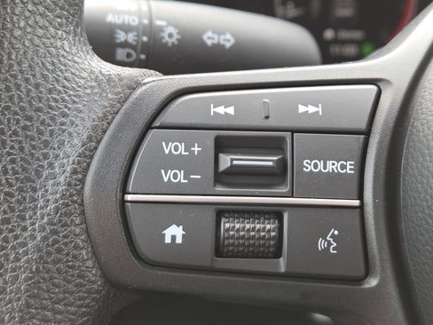 Used 2024 Honda CR-V LX image 29
