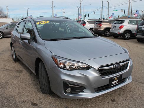 Used 2017 Subaru Impreza 2.0i Premium image 7