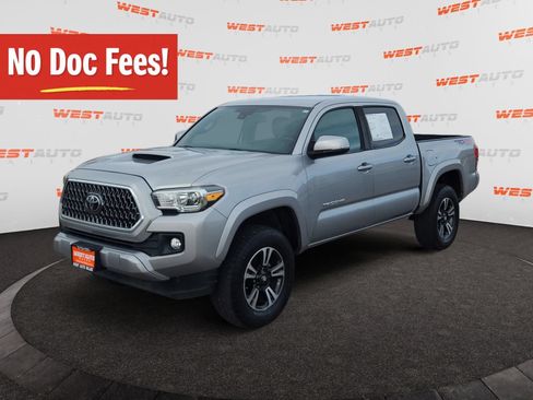 Used 2019 Toyota Tacoma TRD Sport AWD/4WD image 1