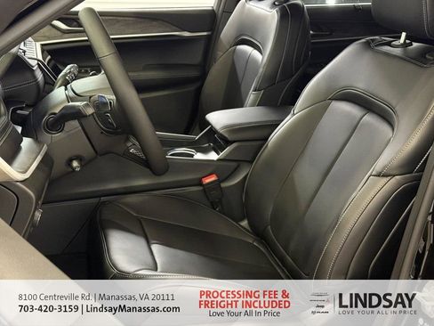 New 2025 Jeep Grand Cherokee L Limited w/ Luxury Tech Group II AWD/4WD image 21