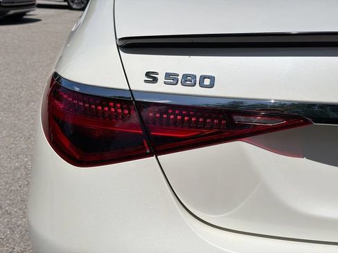 Used 2023 Mercedes-Benz S 580 4MATIC Sedan image 10