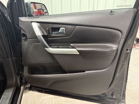 Used 2013 Ford Edge SEL image 12