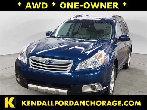 Used 2011 Subaru Outback 2.5i Limited image 1