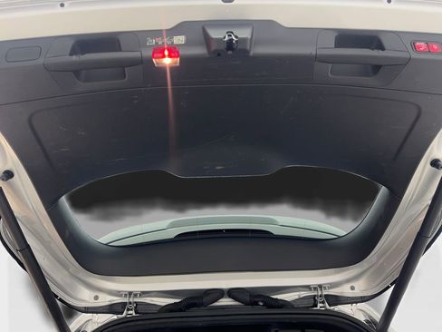 Used 2023 Mercedes-Benz EQB 300 4MATIC w/ Pinnacle Package image 81