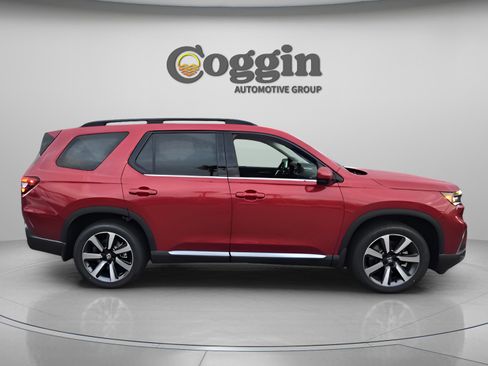 New 2025 Honda Pilot Elite image 7