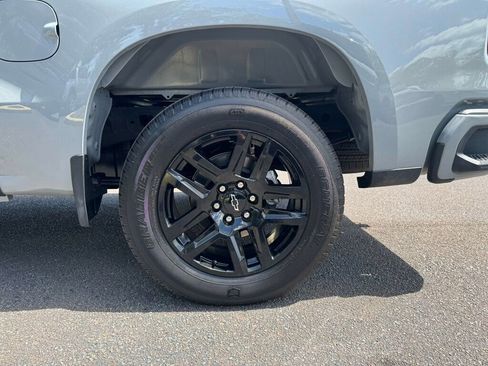 Used 2025 Chevrolet Silverado 1500 Custom AWD/4WD image 8