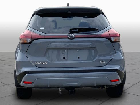 Used 2024 Nissan Kicks SR w/ SR Premium Package FWD image 5