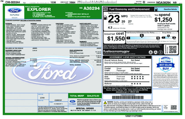 Used 2022 Ford Explorer XLT w/ Equipment Group 202A AWD/4WD image 3