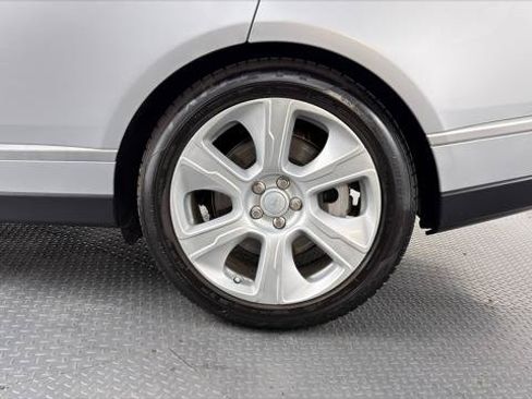Used 2019 Land Rover Range Rover Supercharged AWD/4WD image 41