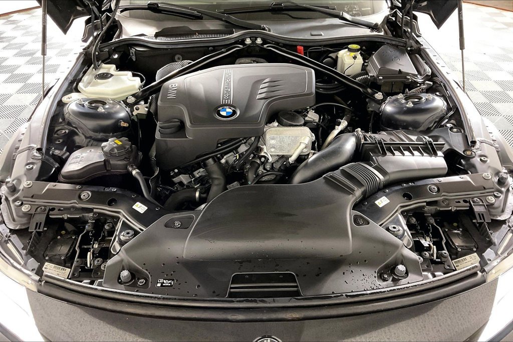 Used 2016 BMW Z4 sDrive28i RWD image 9