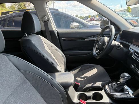 Used 2024 Kia Seltos X-Line AWD/4WD image 8