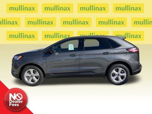 New 2024 Ford Edge SE image 2