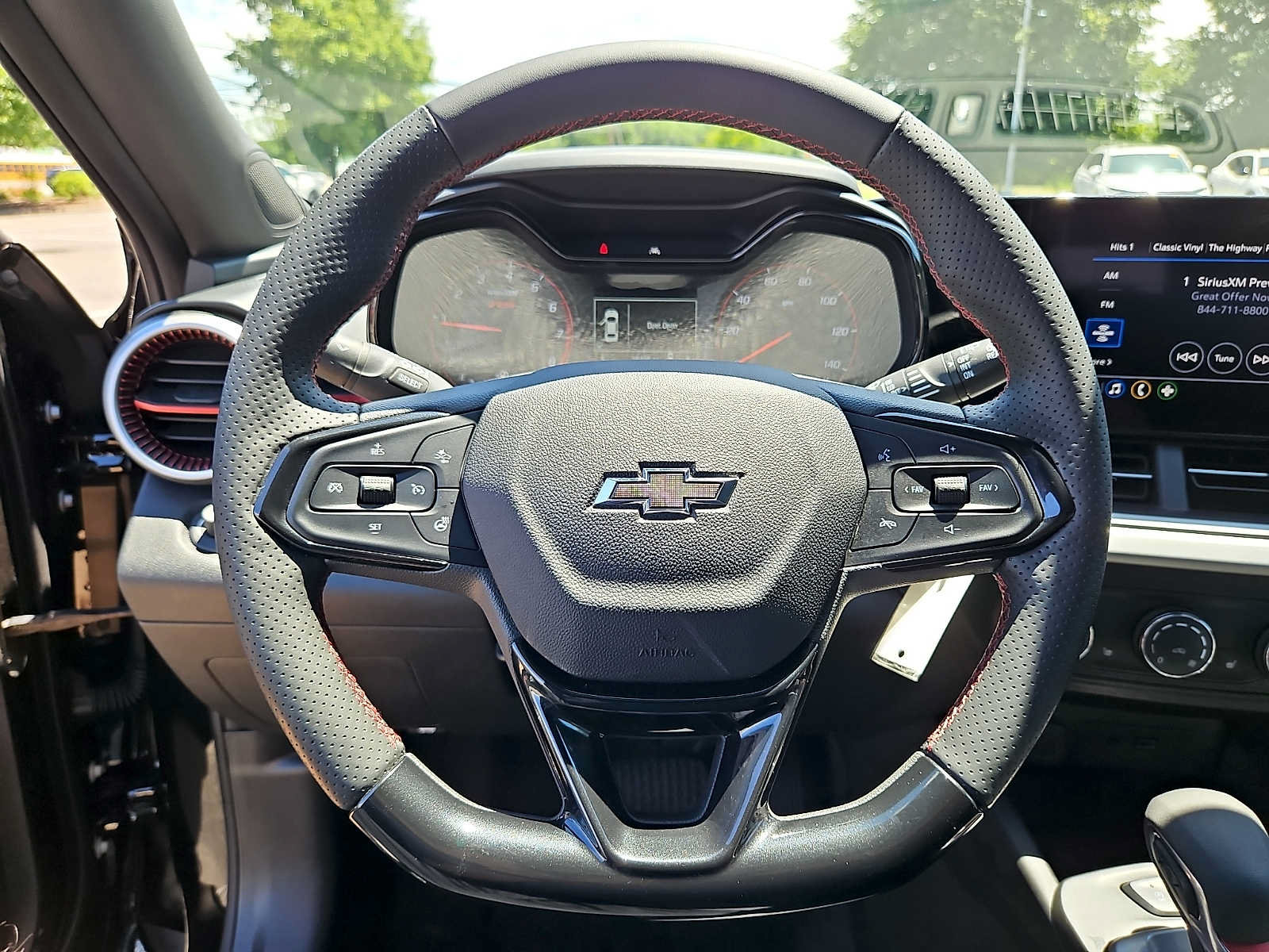 Used 2025 Chevrolet Trax RS w/ Driver Confidence Package FWD image 19