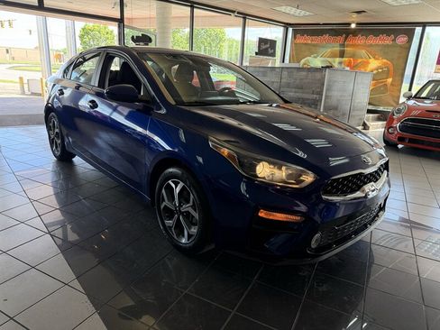 Used 2021 Kia Forte LXS FWD image 4