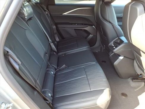 New 2026 Cadillac Lyriq Sport w/ LPO, Floor Liner Package AWD/4WD image 20