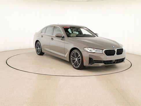 Used 2022 BMW 540i w/ M Sport Package image 10