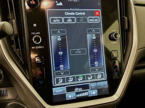 Used 2024 Subaru Crosstrek 2.0i Premium image 23