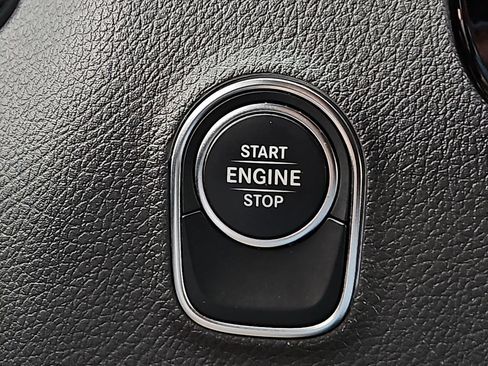 Used 2025 Mercedes-Benz Sprinter 2500 image 23