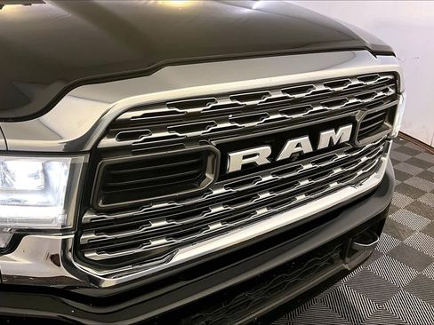 Used 2019 RAM 2500 Limited image 32