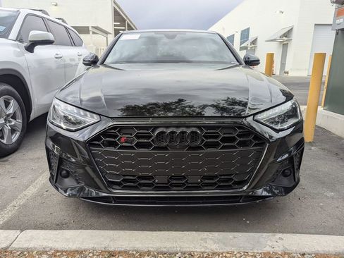 Used 2021 Audi S4 Premium Plus w/ Premium Plus Package image 2