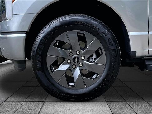 Used 2024 Ford F150 Lightning Lariat AWD/4WD image 8