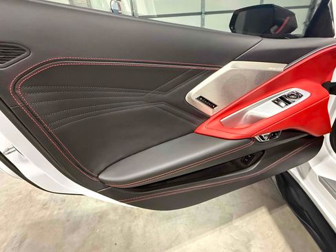 Used 2024 Chevrolet Corvette Z06 w/ Z07 Performance Package w/ Z07 Performance Package RWD image 98