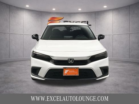 Used 2023 Honda Civic Sport image 9