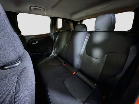 Used 2020 Jeep Renegade Sport FWD image 22