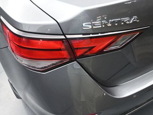 Certified 2025 Nissan Sentra S FWD image 11