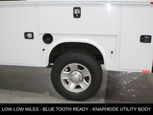 Used 2017 RAM 3500 Tradesman RWD image 28