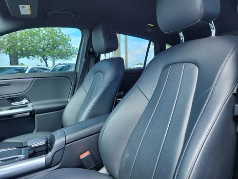 Certified 2022 Mercedes-Benz GLA 250 image 26