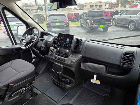 Used 2024 RAM ProMaster 3500 w/ Delivery Van Package image 7