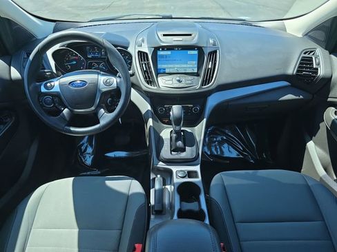 Used 2016 Ford Escape SE w/ Equipment Group 201A AWD/4WD image 16
