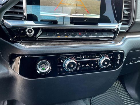Used 2023 GMC Sierra 1500 Elevation image 17