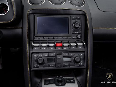 Used 2012 Lamborghini Gallardo LP 560-4 image 37