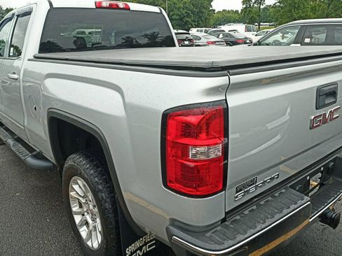 Used 2018 GMC Sierra 1500 SLE w/ SLE Value Package AWD/4WD image 2