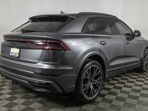 Used 2022 Audi Q8 Prestige w/ Prestige Package image 18