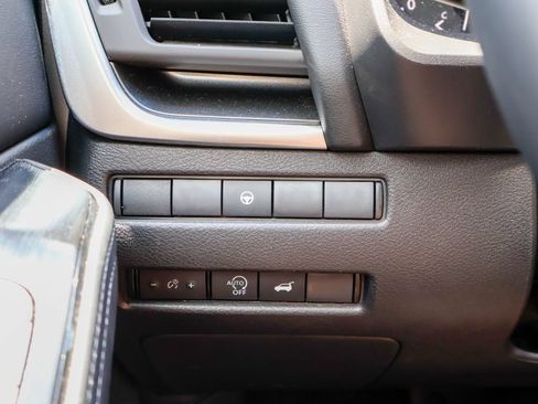 Certified 2026 Nissan Rogue SV w/ Cold Weather Package FWD image 17