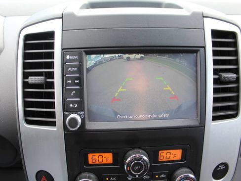 Used 2020 Nissan Frontier SV w/ Midnight Edition Floor Mats AWD/4WD image 14