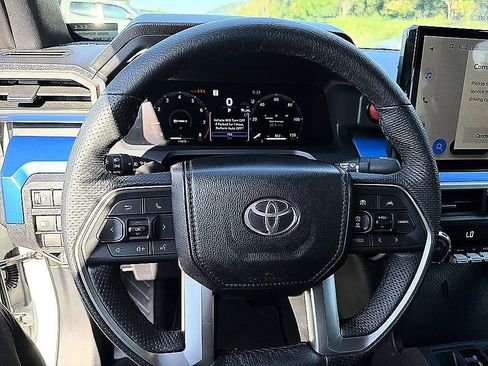 Certified 2026 Toyota Tacoma TRD Off-Road AWD/4WD image 14