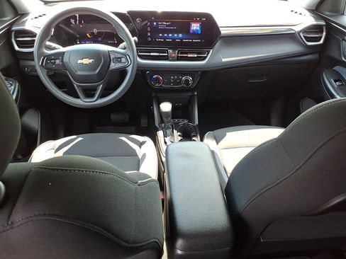 Certified 2024 Chevrolet TrailBlazer LT w/ Driver Confidence Package AWD/4WD image 11
