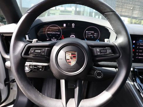 Used 2025 Porsche Panamera RWD image 37