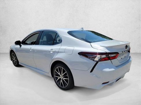 Used 2023 Toyota Camry SE FWD image 7