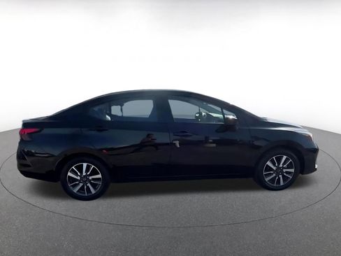 Used 2025 Nissan Versa SV FWD image 16