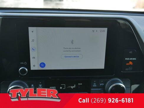 Used 2023 Toyota Highlander LE image 49