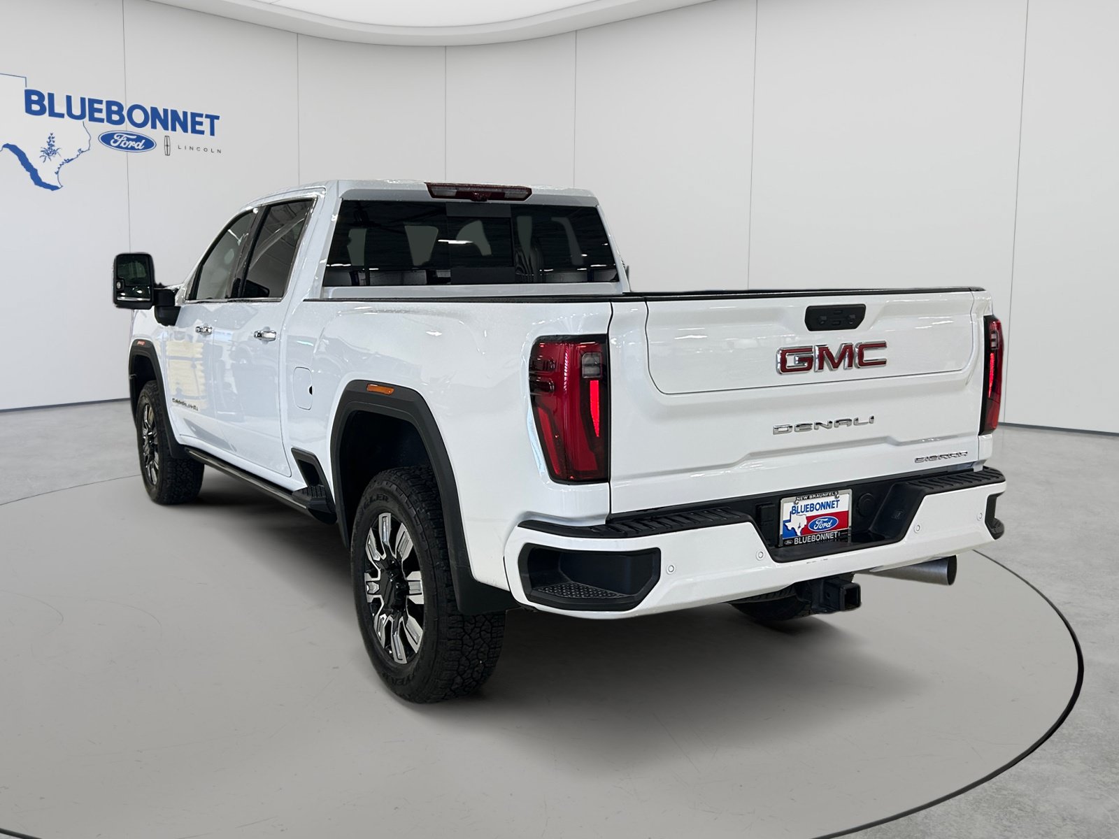 Used 2026 GMC Sierra 2500 Denali w/ Denali Reserve Package AWD/4WD image 7