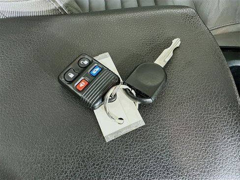Used 2006 Ford Mustang GT Premium image 35