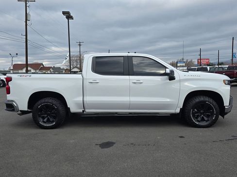 Used 2019 Chevrolet Silverado 1500 LT w/ Trailering Package image 6