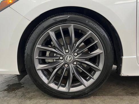 Used 2019 Acura ILX FWD image 16
