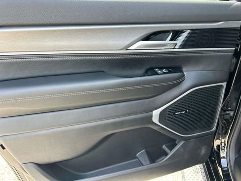 New 2026 Jeep Grand Wagoneer L 4WD image 7